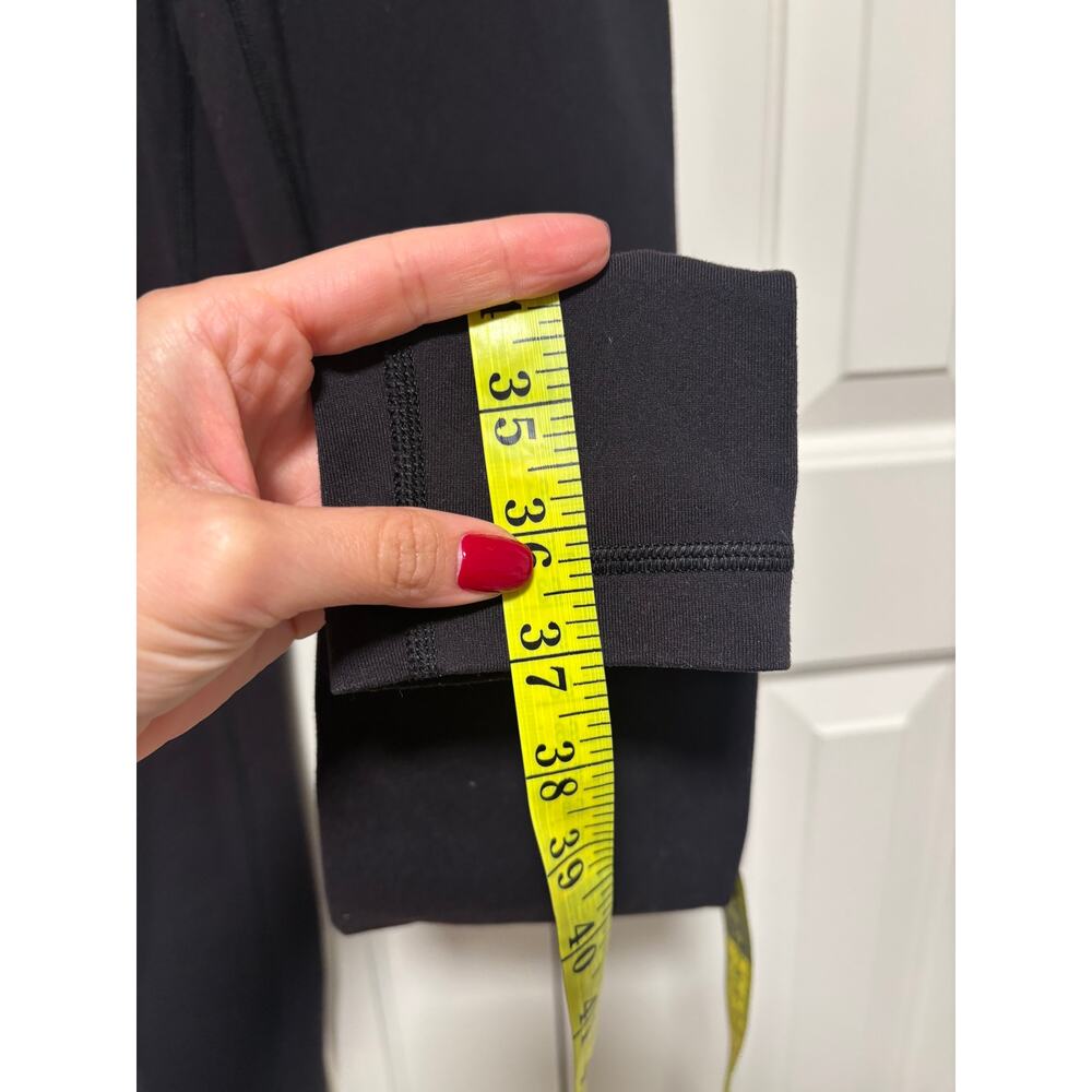 Lululemon Black High-Rise Leggings Size 0-2 - Picture 4 of 9